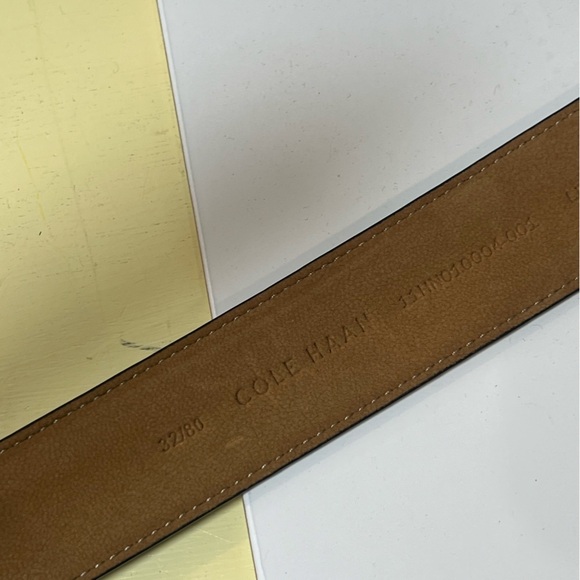 Men’s Cole Haan Leather Classic Black Leather Belt Silver Clasp Belt EUC - Picture 11 of 11